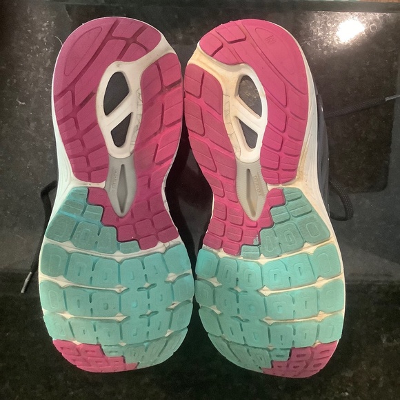 860v8 Black/Poisonberry Shoes ASYM Counter Size 9 - Picture 5 of 12